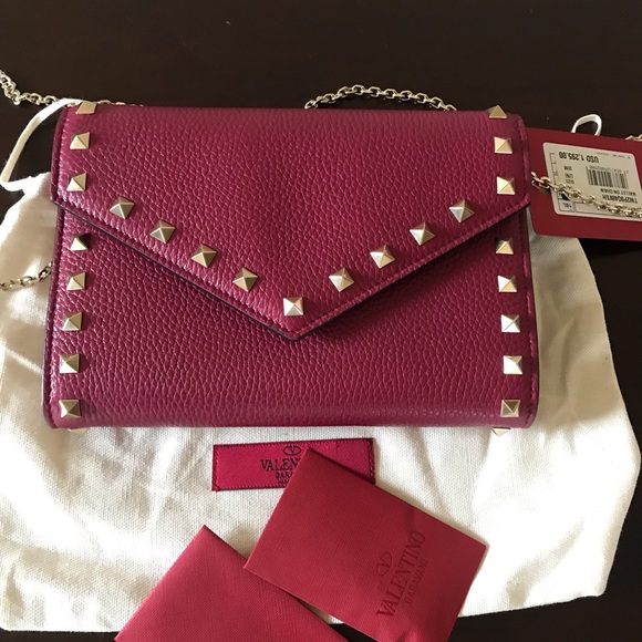 Valentino Garavani Handbags - VALENTINO GARAVANI Rockstud Wallet On A Chain